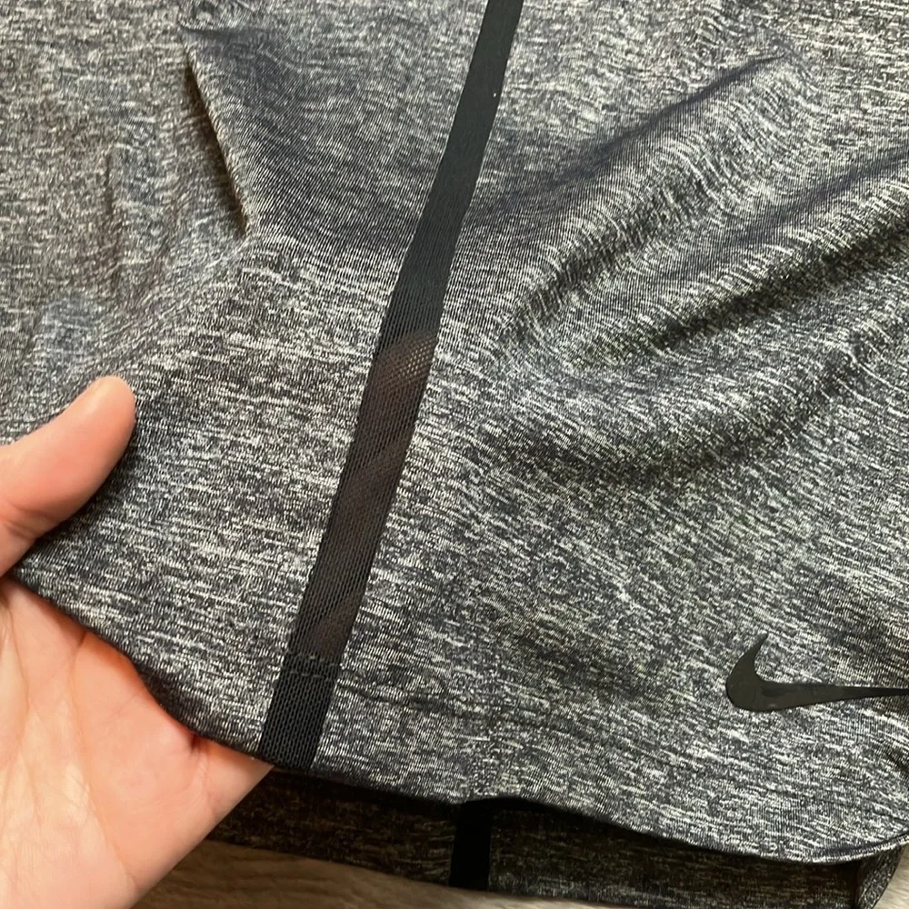 NIKE PRO HYPERCOOL Long-sleeve Mesh Tops Women’s Size S Dark Gray Training